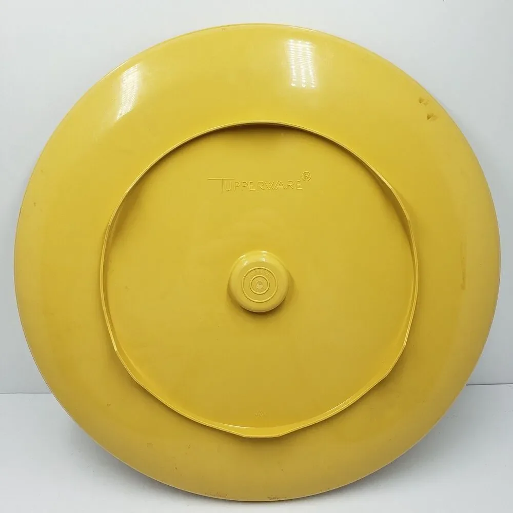 Vintage Tupperware Harvest Gold Chip and Dip Set 14